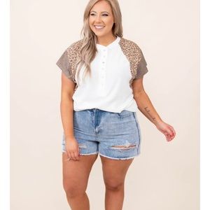 Chic Soul shorts plus size